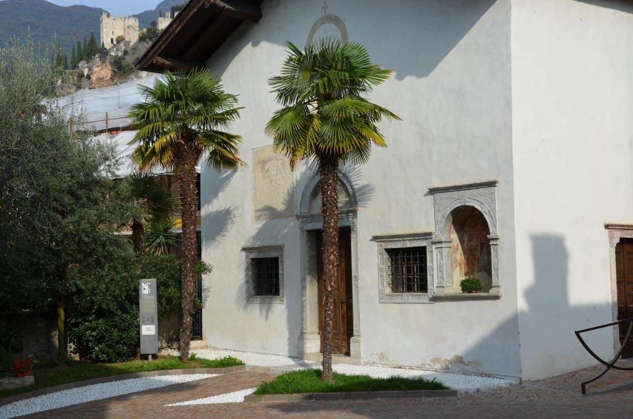 Palazzo Oltre Daire Arco Dış mekan fotoğraf